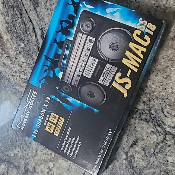 Jeremy Scott MAC Pallet, Discontinued & Sold Out, New in Box - Picture 2 of 15